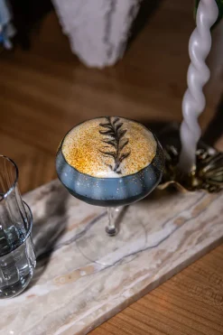 Specktrum Vin - Og Cocktailglas^Meadow Stemware - Blue Cocktail glass