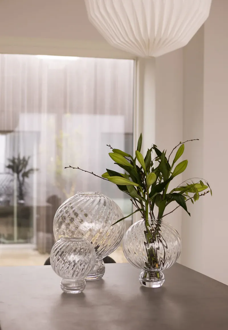 Specktrum Vaser^Meadow Swirl Vase - Clear Medium